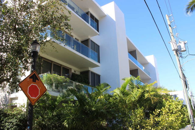 Louver House  photo 2